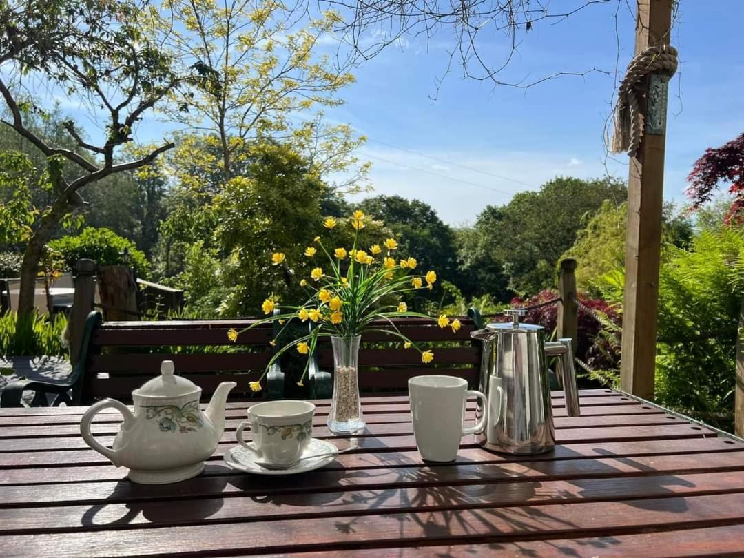 Cwmbach Guest House Neath Eksteriør bilde