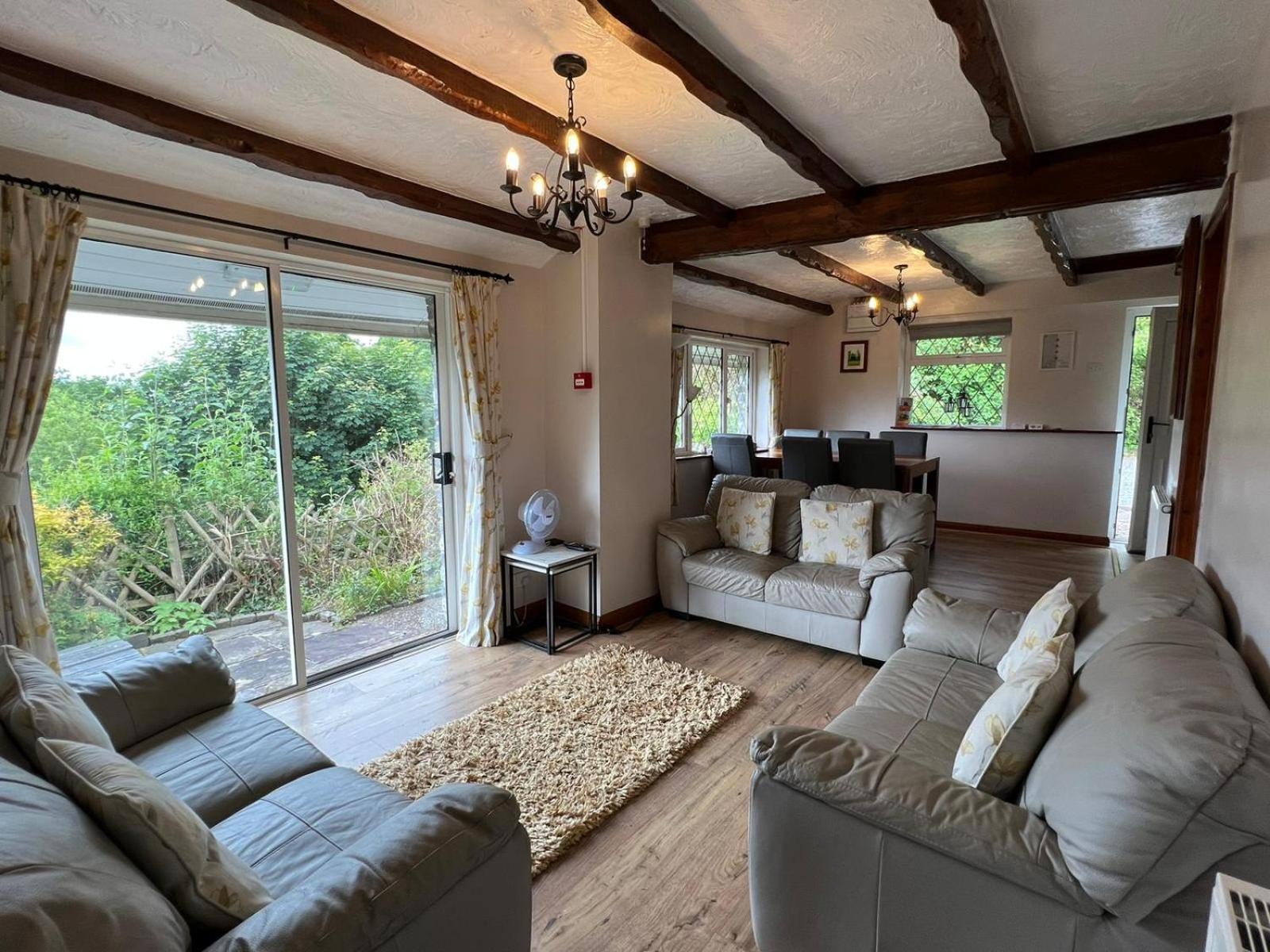 Cwmbach Guest House Neath Eksteriør bilde