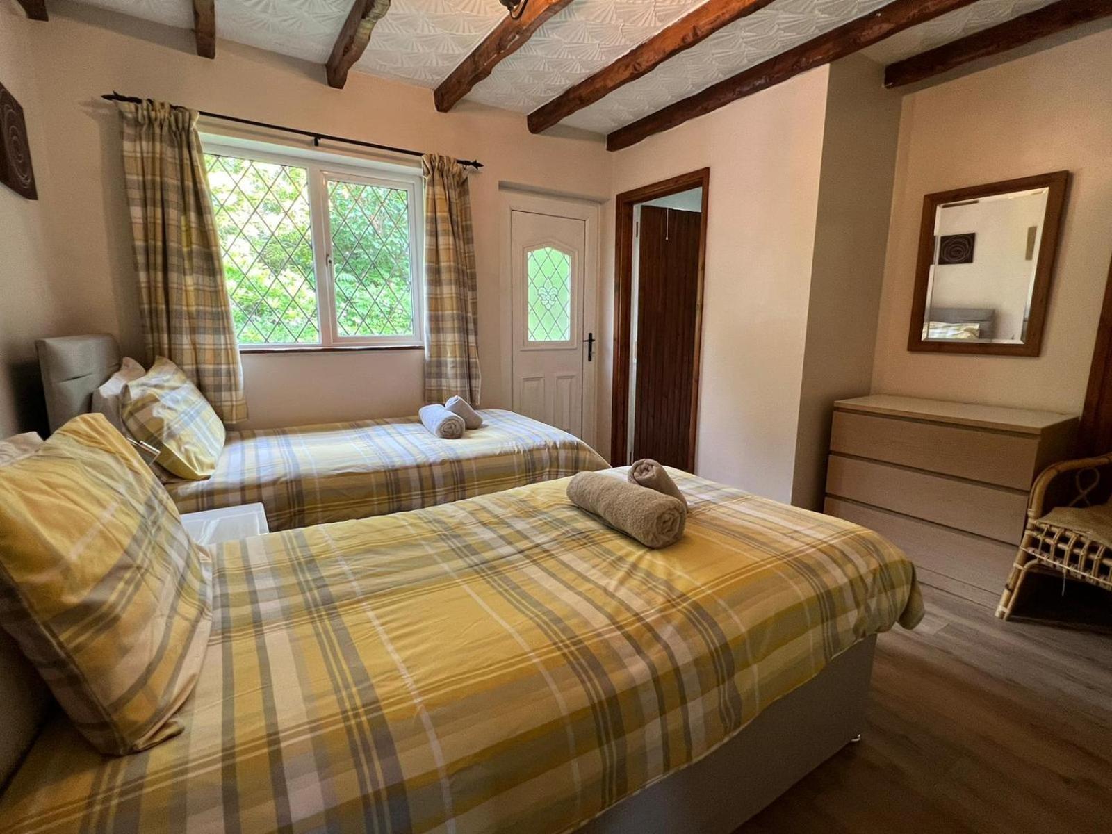 Cwmbach Guest House Neath Eksteriør bilde